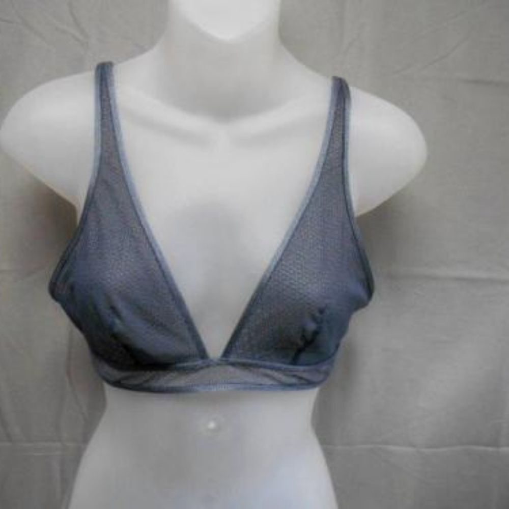 Victoria’s Secret Bra Medium Gray Wire Free NWOT